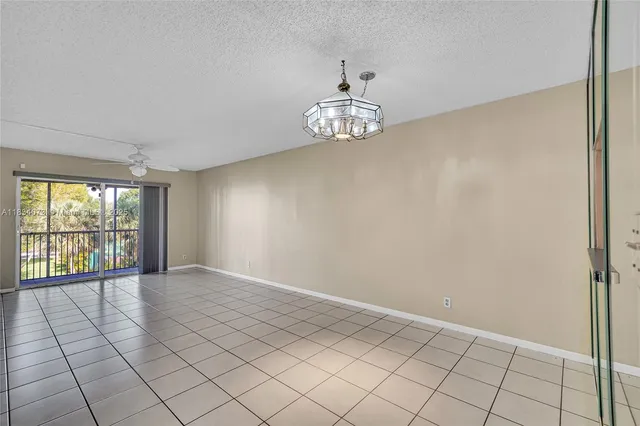$199,000 | 1100 Northwest 87th Avenue, Unit 306, Coral Springs, FL 33071