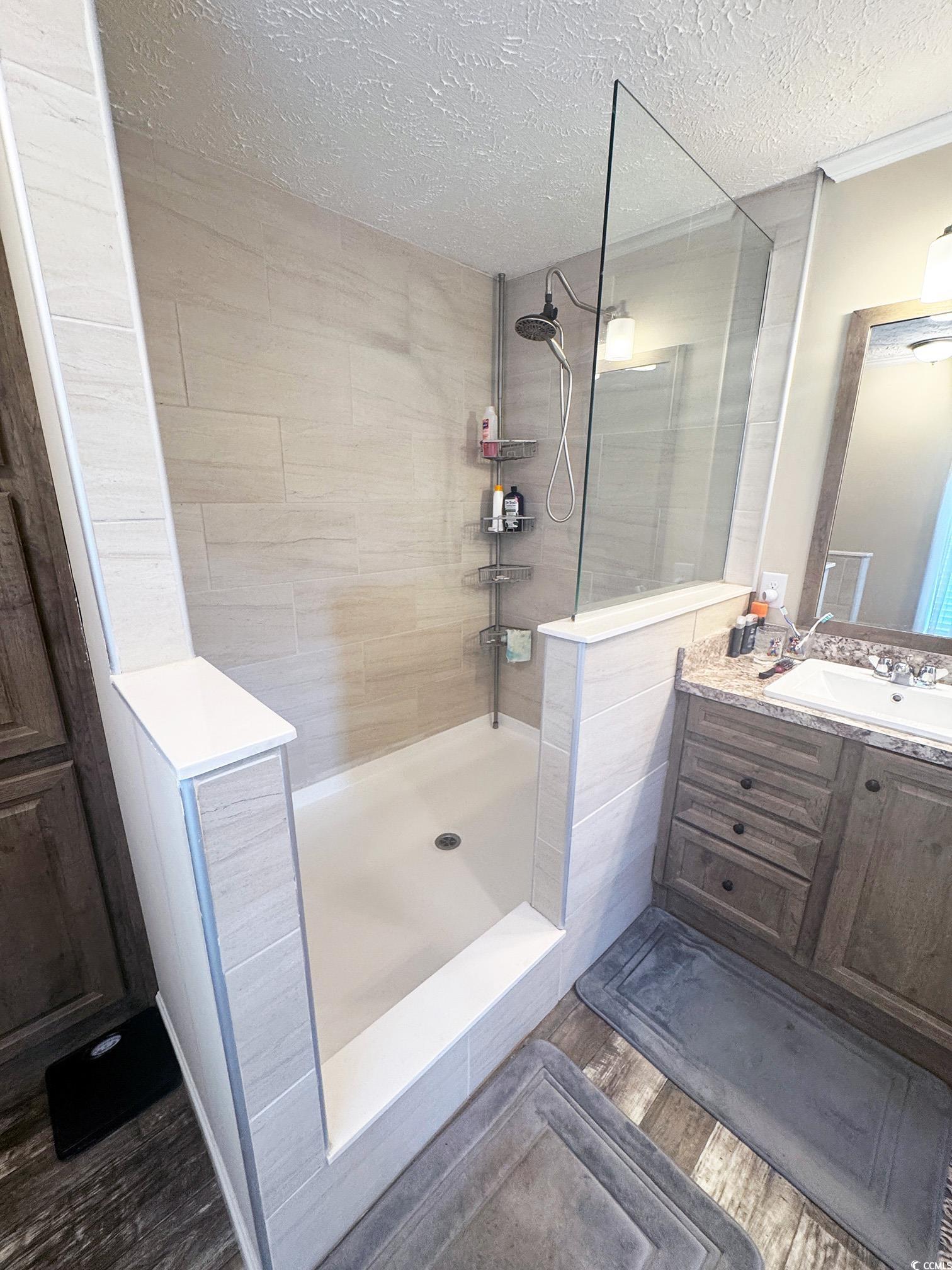 2620 Red Bluff Road Loris, SC 29569 - Photo 23 of 33 Full bath featuring a textured ceiling, a walk in