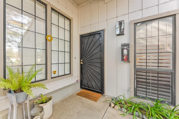 $350,000 | 6420 Quiescence Lane, Unit C, Carmichael, CA 95608