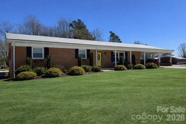 $345,000 | 3933 Old Brittain Road, Hickory, NC 28602