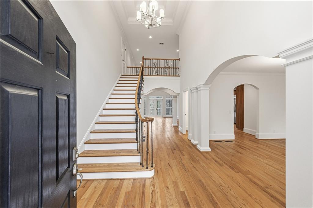 125 River N Circle Sandy Springs, GA 30328 - Photo 11 of 96