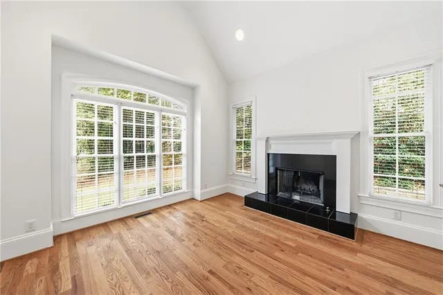 $6,400 | 125 River N Circle, Sandy Springs, GA 30328