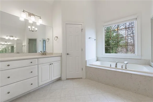 $6,400 | 125 River N Circle, Sandy Springs, GA 30328