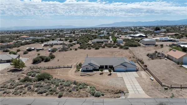 $795,000 | 8379 Beaver Avenue, Phelan, CA 92371