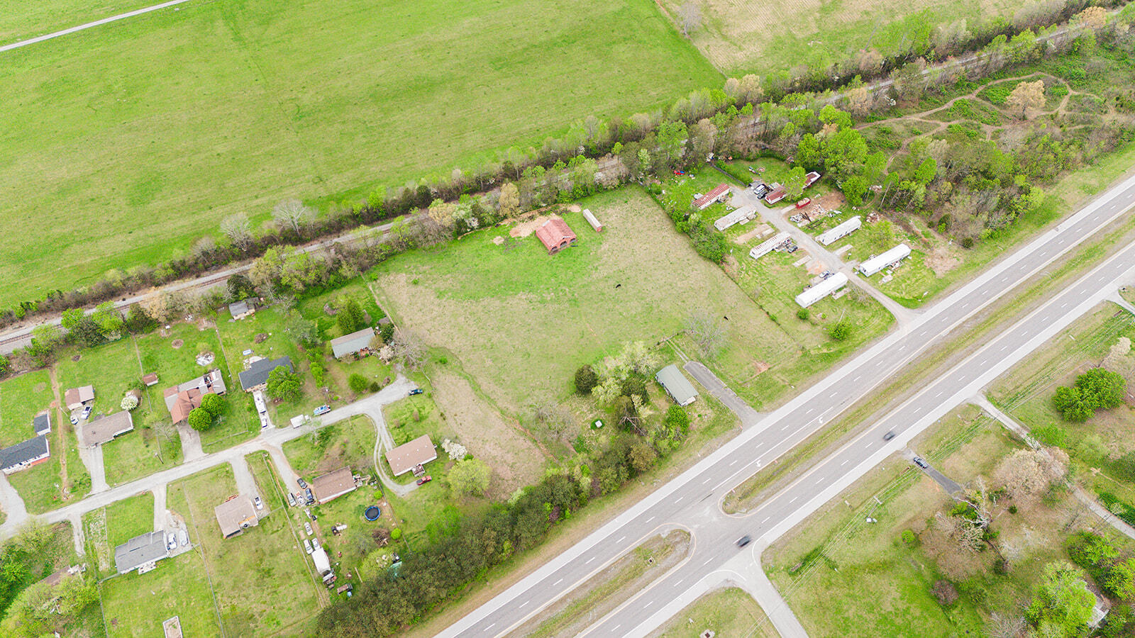 14861 Rhea County Highway Evensville, TN 37332 - Photo 3 of 6 DJI_20250407182449_0091_D