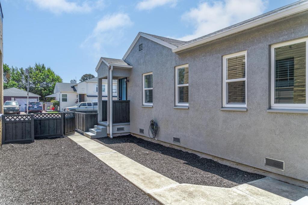 128 Bristol Boulevard San Leandro, CA 94577 - Photo 31 of 32 a backyard of a house