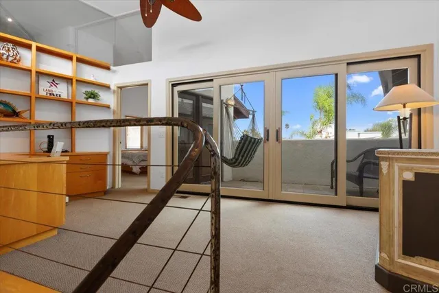 a view of entryway with workspace