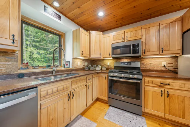 $610,000 | 3812 Brehmer Road, Abrams, WI 54101