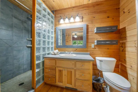 $610,000 | 3812 Brehmer Road, Abrams, WI 54101