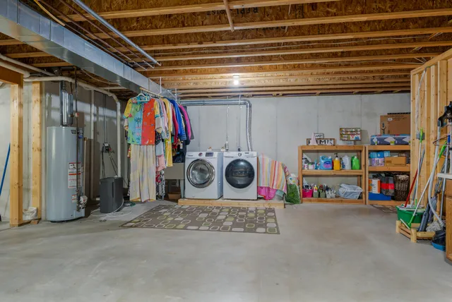 $610,000 | 3812 Brehmer Road, Abrams, WI 54101