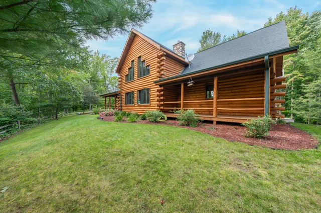 $610,000 | 3812 Brehmer Road, Abrams, WI 54101