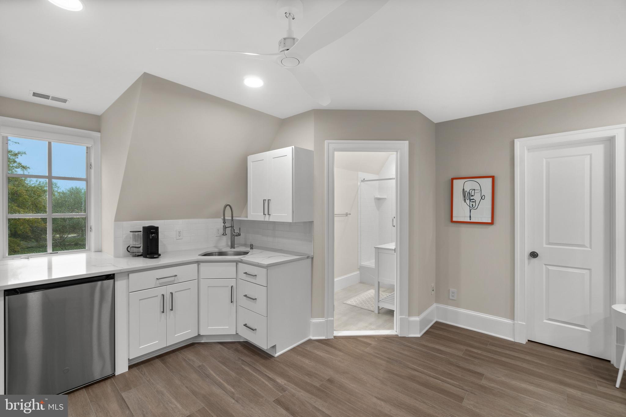 10818 Red Barn Lane Potomac, MD 20854 - Photo 103 of 141 Private Guest Quarters with Kitchenette + Bathroom