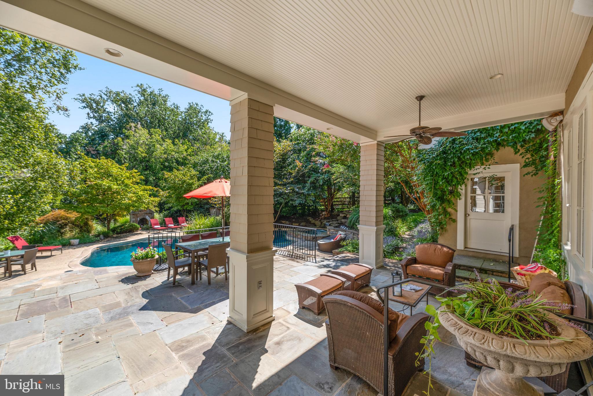 10818 Red Barn Lane Potomac, MD 20854 - Photo 14 of 141 Covered Rear