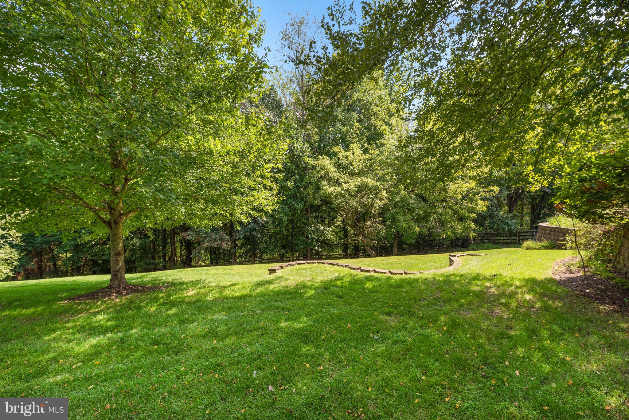 10818 Red Barn Lane Potomac, MD 20854 - Photo 26 of 141 Backyard