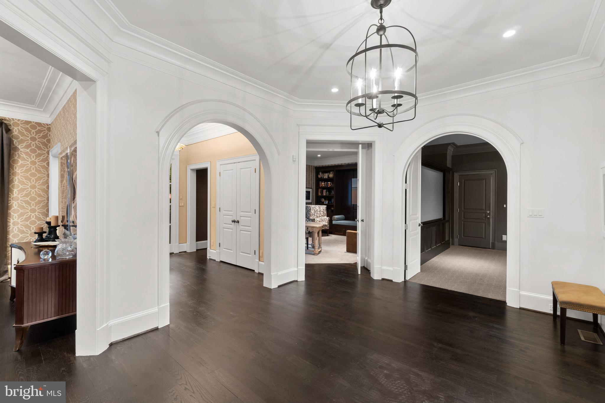 10818 Red Barn Lane Potomac, MD 20854 - Photo 34 of 141 Foyer