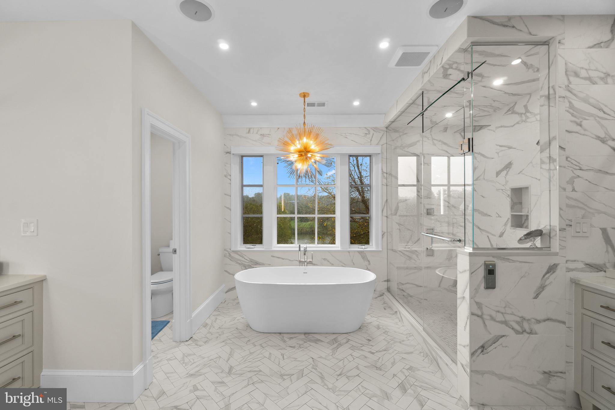 10818 Red Barn Lane Potomac, MD 20854 - Photo 79 of 141 New Primary Bathroom