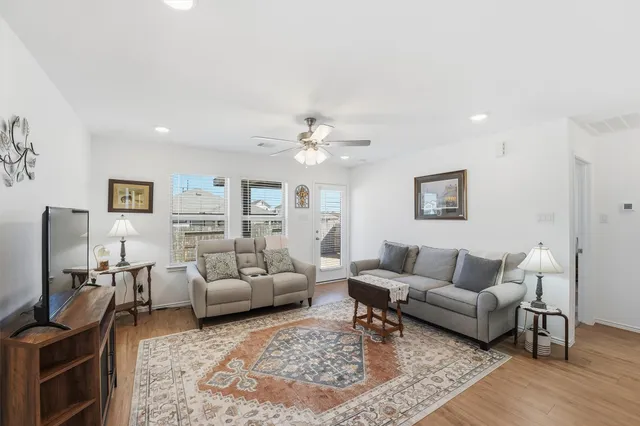 $235,000 | 4535 Pinehurst Trce Drive, Pinehurst, TX 77362