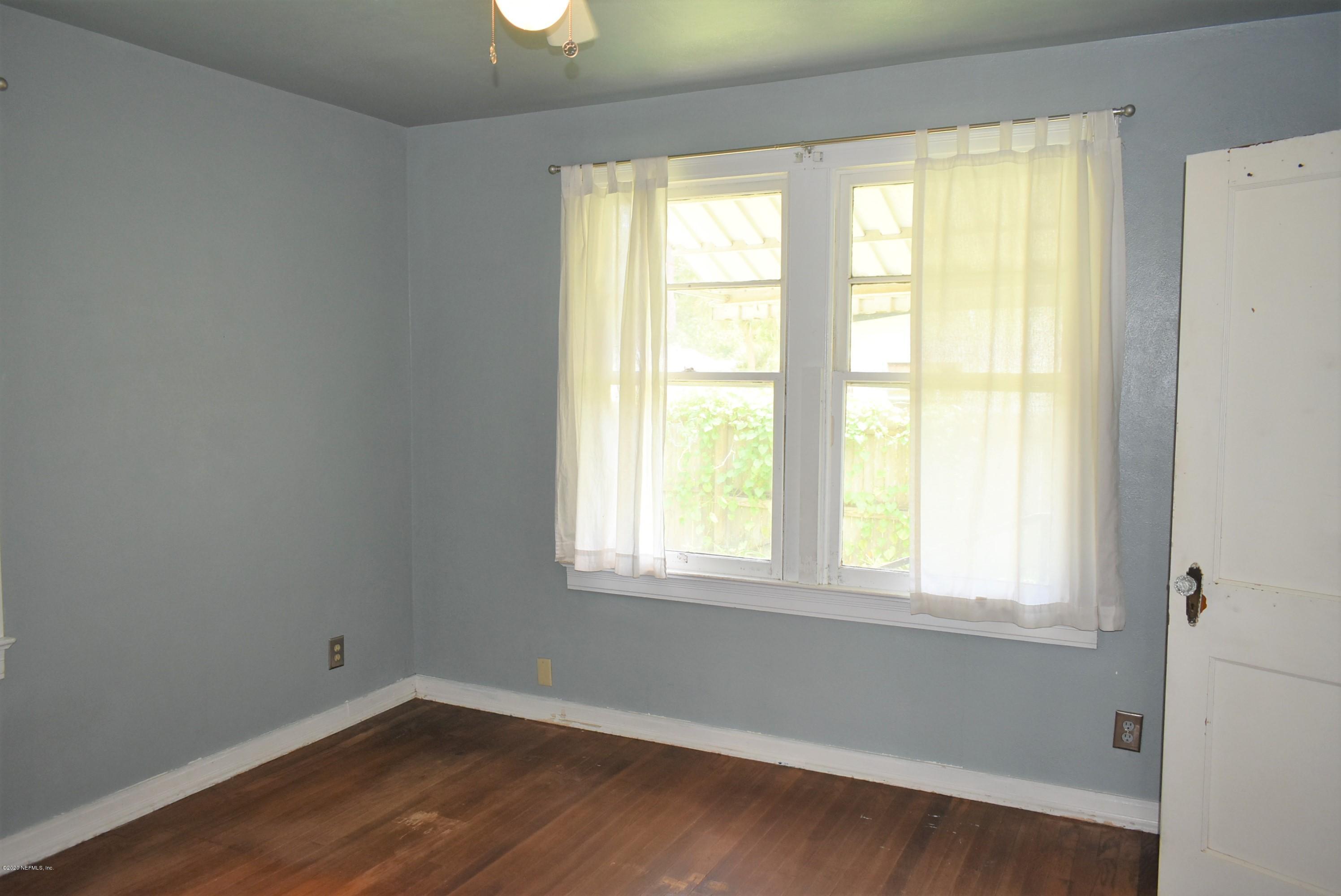 4609 Birkenhead Road Jacksonville, FL 32210 - Photo 11 of 39 Bedroom 1