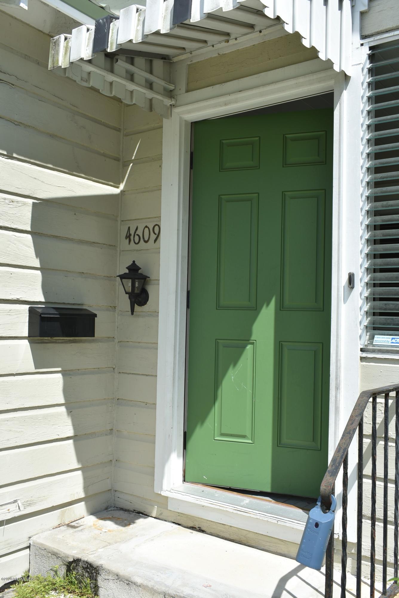 4609 Birkenhead Road Jacksonville, FL 32210 - Photo 5 of 39 Front Entrance