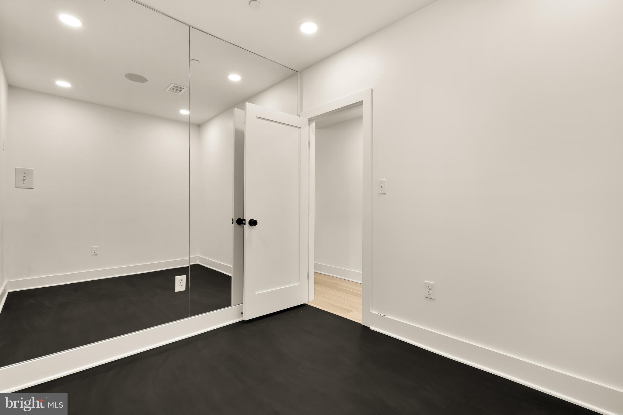 1706 Bay Street Southeast Washington, DC 20003 - Photo 34 of 59