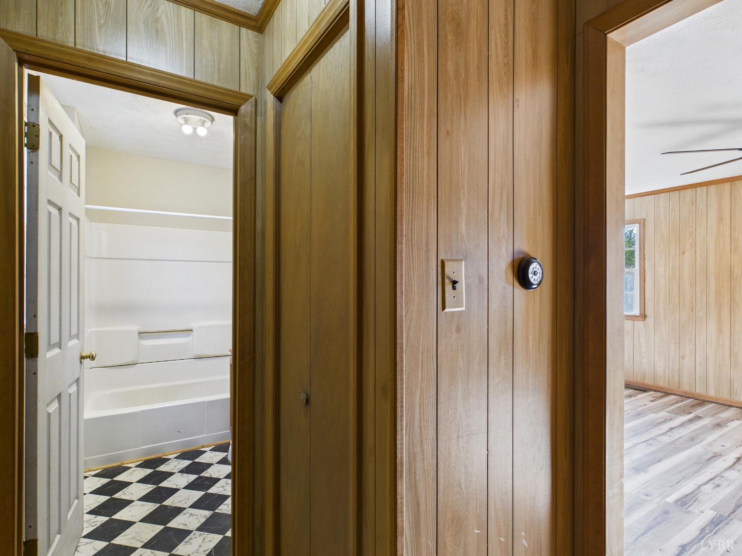 203 Juniper Cliff Road Brookneal, VA 24528 - Photo 15 of 44