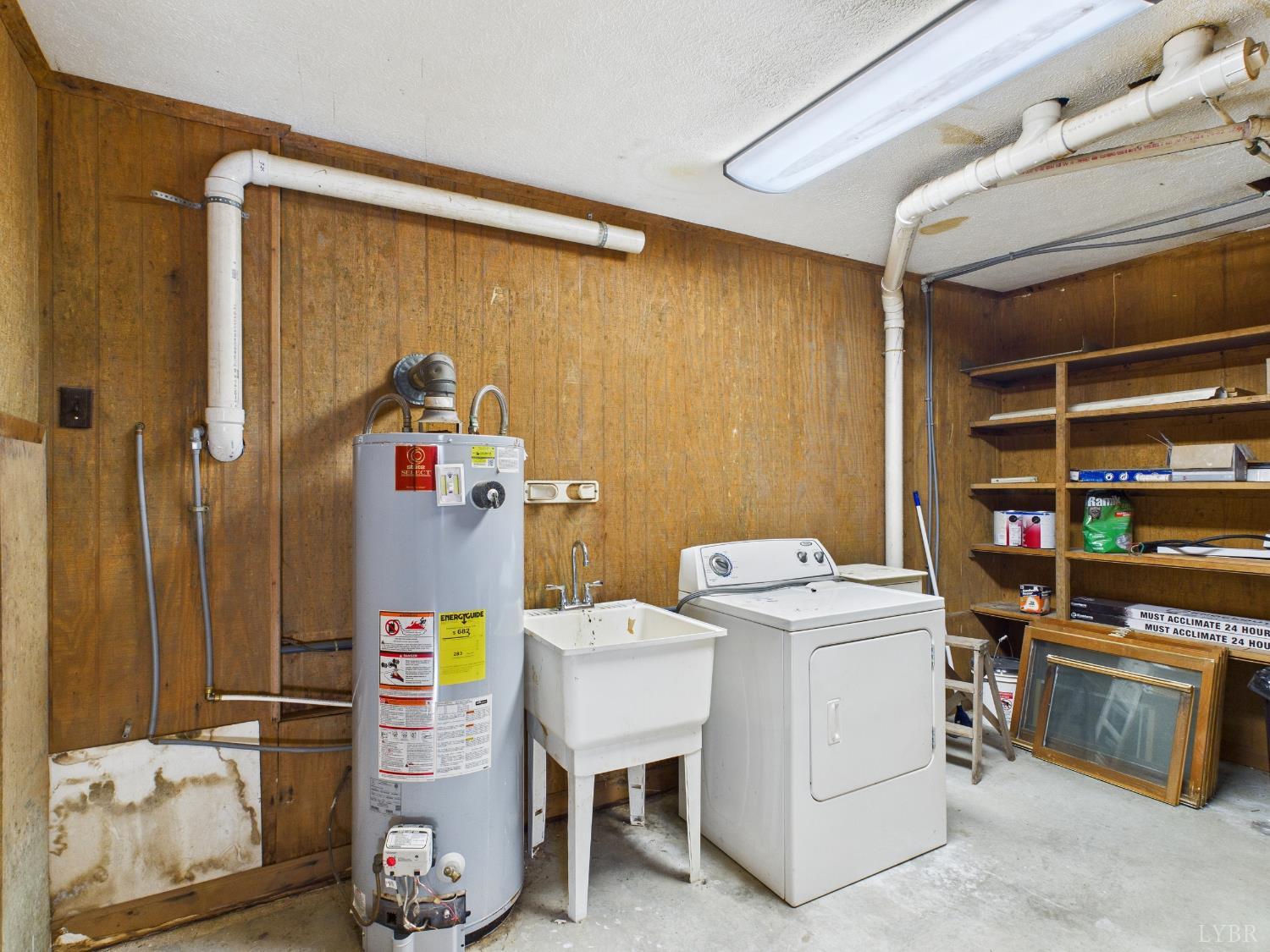 203 Juniper Cliff Road Brookneal, VA 24528 - Photo 25 of 44 a utility room with dryer and washer
