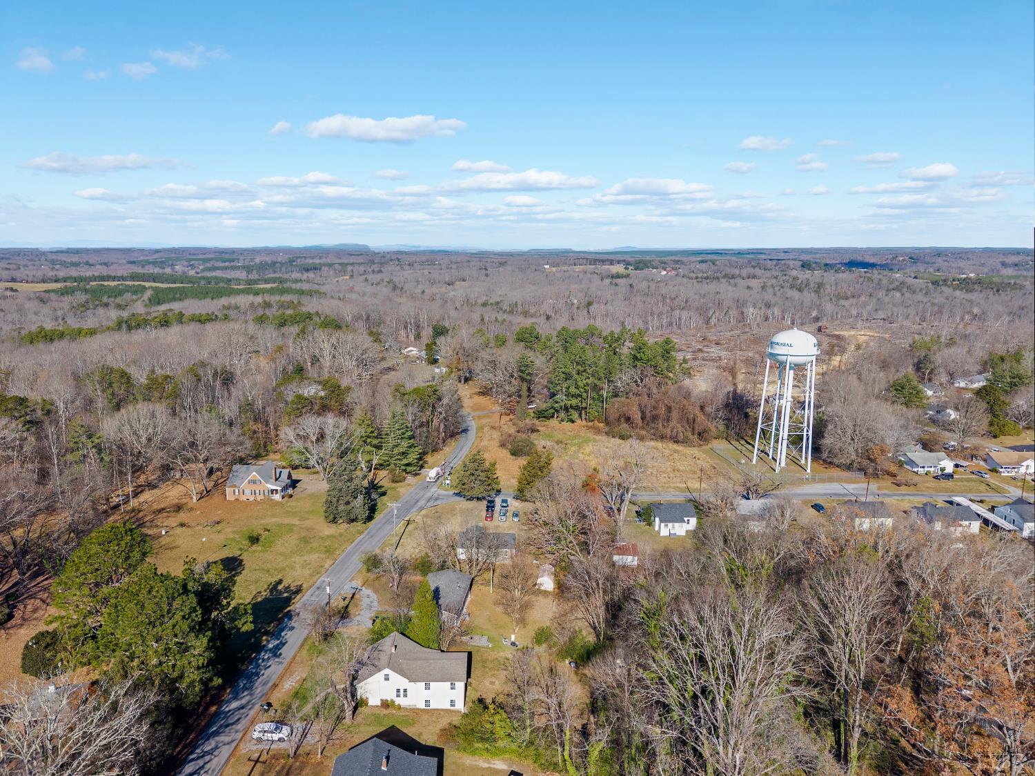 203 Juniper Cliff Road Brookneal, VA 24528 - Photo 38 of 44 a view of city and ocean