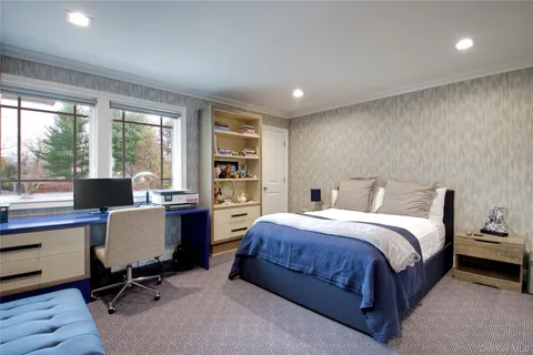 $3,799,000 | 4 Meadowbrook Lane, Old Westbury, NY 11568