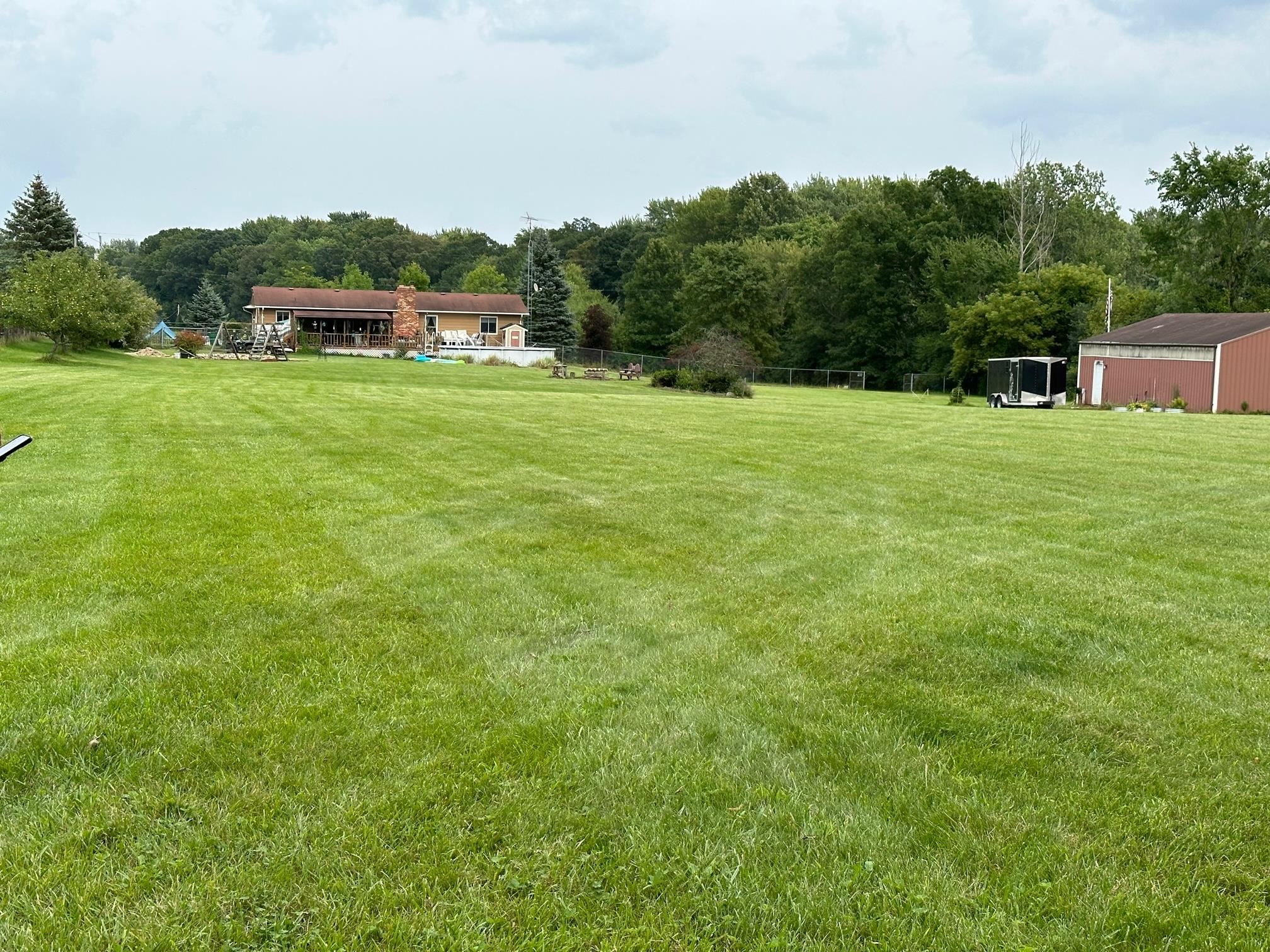 2506 South Oak Road Davison, MI 48423 - Photo 26 of 48 backyard