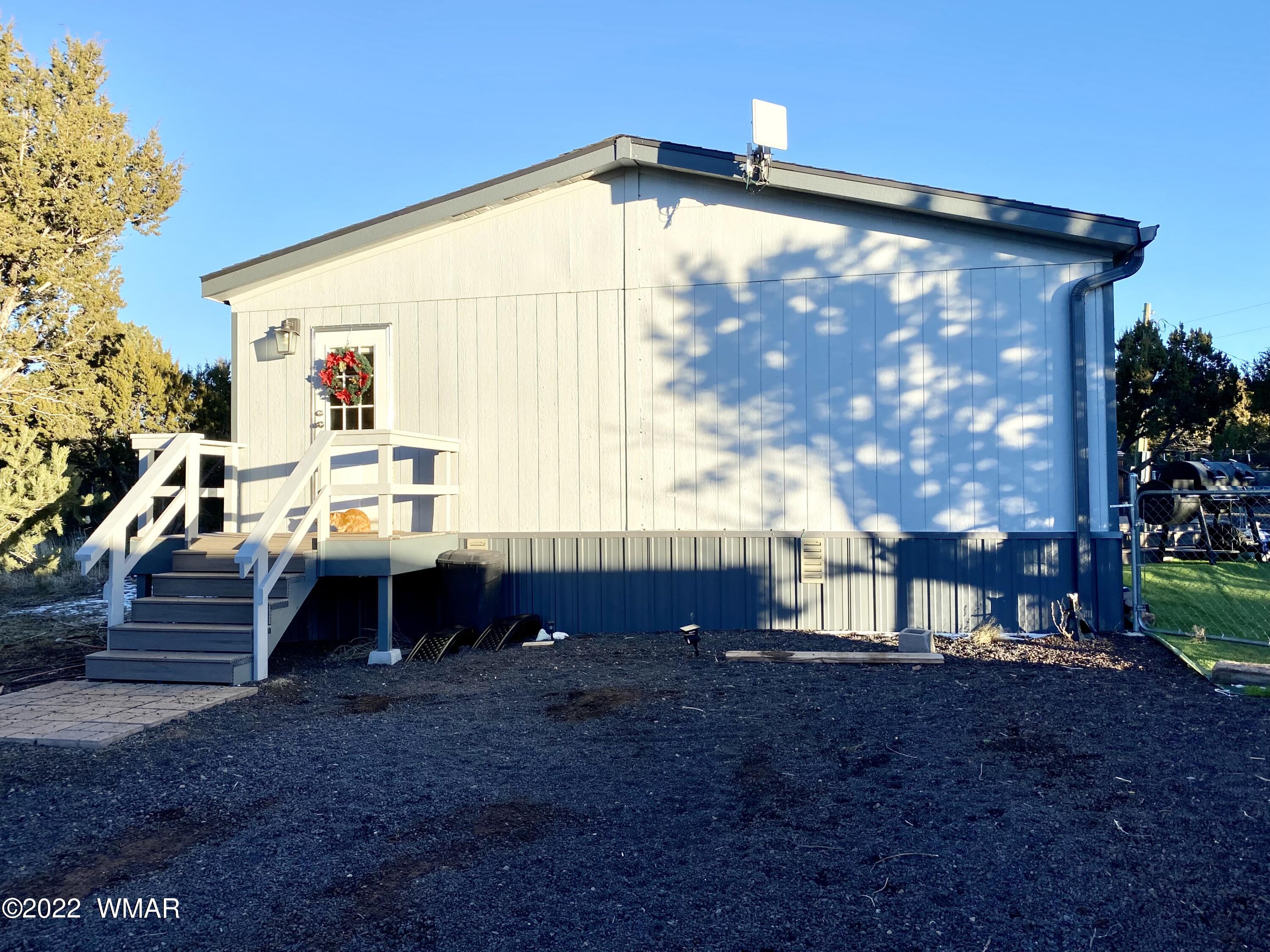 44 Co Road Vernon, AZ 85940 - Photo 4 of 38
