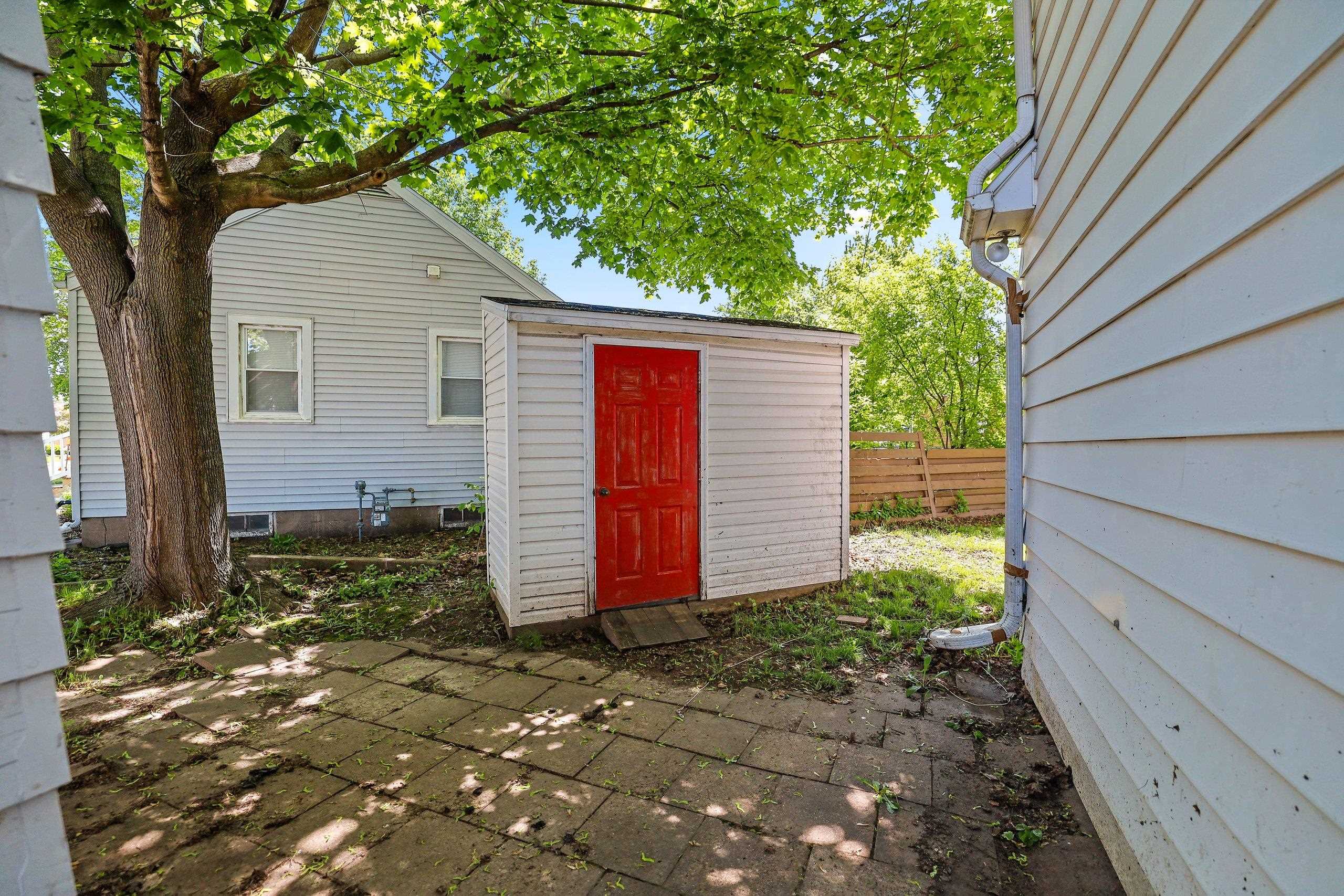 1120 North Badger Avenue Appleton, WI 54914 - Photo 14 of 51