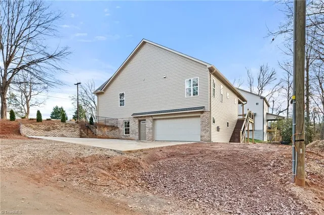 $509,900 | 194 North Peace Haven Road, Winston-Salem, NC 27104