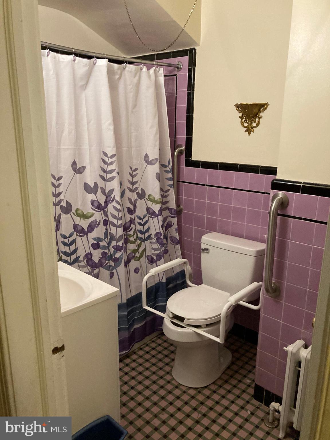 5417 4th Street Northwest Washington, DC 20011 - Photo 9 of 17 Hall bathroom