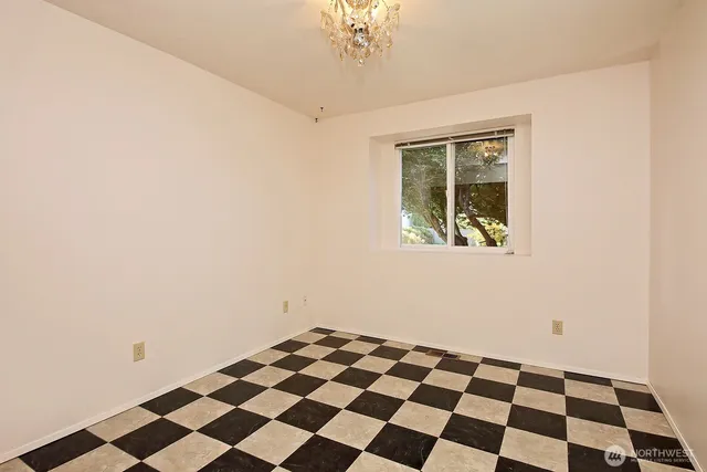 $495,000 | 445 East Mitchell Drive, Coupeville, WA 98239