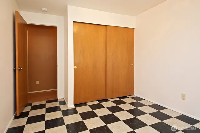 $495,000 | 445 East Mitchell Drive, Coupeville, WA 98239