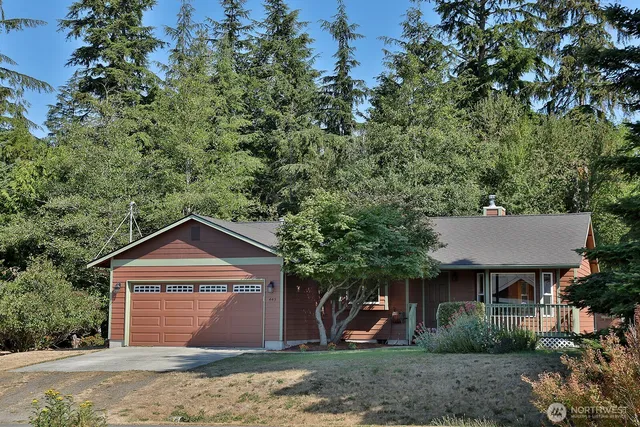 $495,000 | 445 East Mitchell Drive, Coupeville, WA 98239