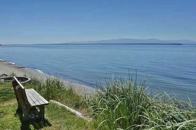 $495,000 | 445 East Mitchell Drive, Coupeville, WA 98239