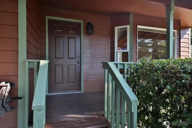 $495,000 | 445 East Mitchell Drive, Coupeville, WA 98239