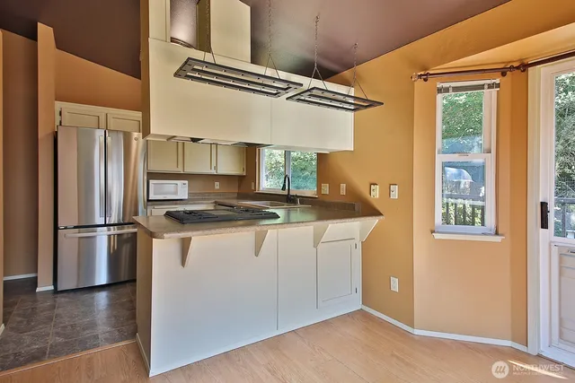 $495,000 | 445 East Mitchell Drive, Coupeville, WA 98239