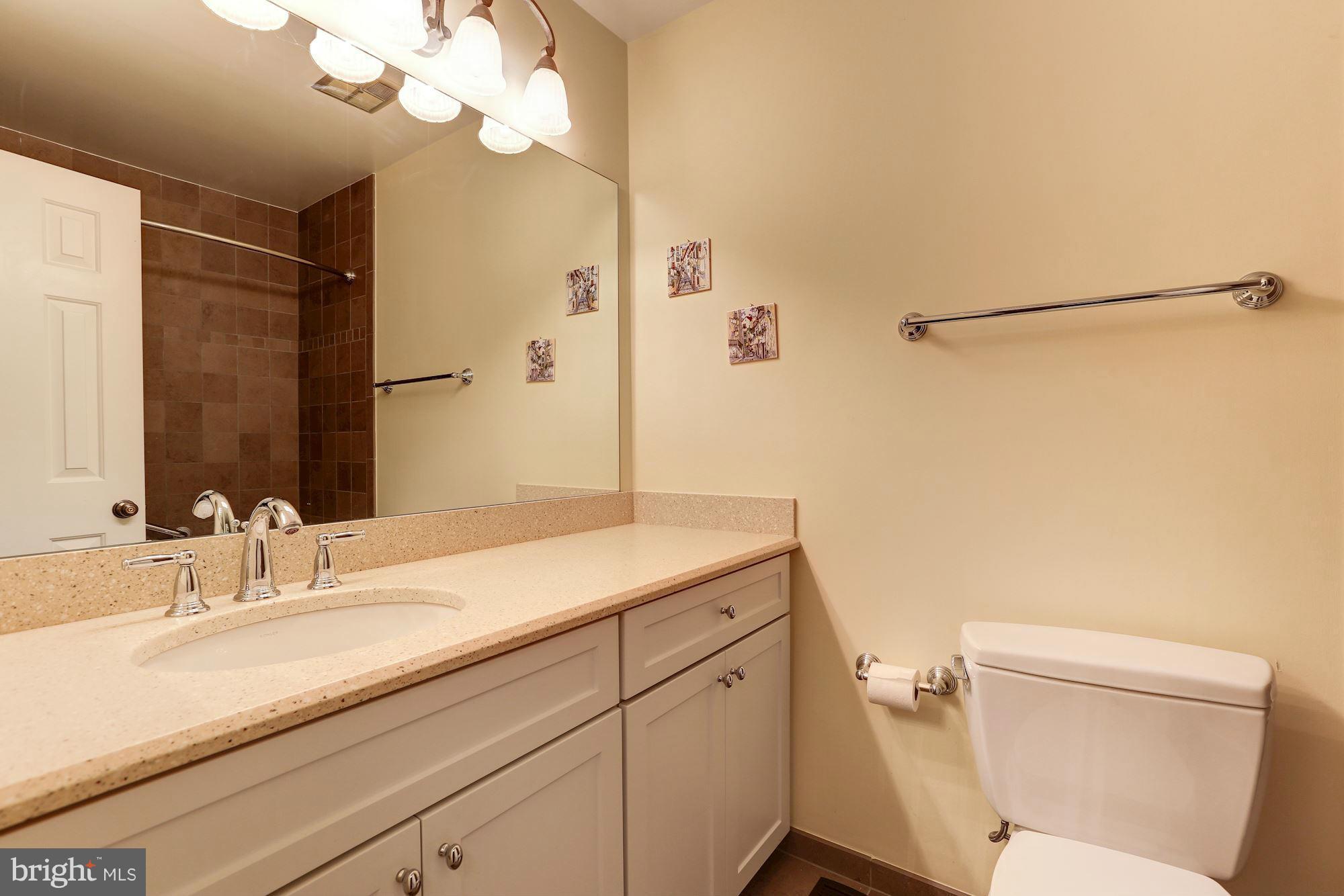11916 Canfield Road Potomac, MD 20854 - Photo 20 of 24 Bath