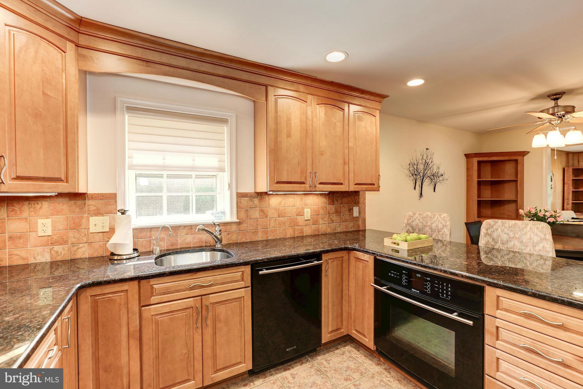 11916 Canfield Road Potomac, MD 20854 - Photo 9 of 24 Kitchen