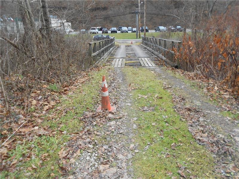 123 Flaugherty Run Road Coraopolis, PA 15108 - Photo 7 of 16 Gallery Image 7