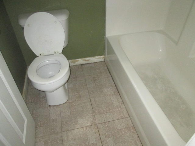 1012 McBrien Road Chattanooga, TN 37412 - Photo 3 of 11 bath
