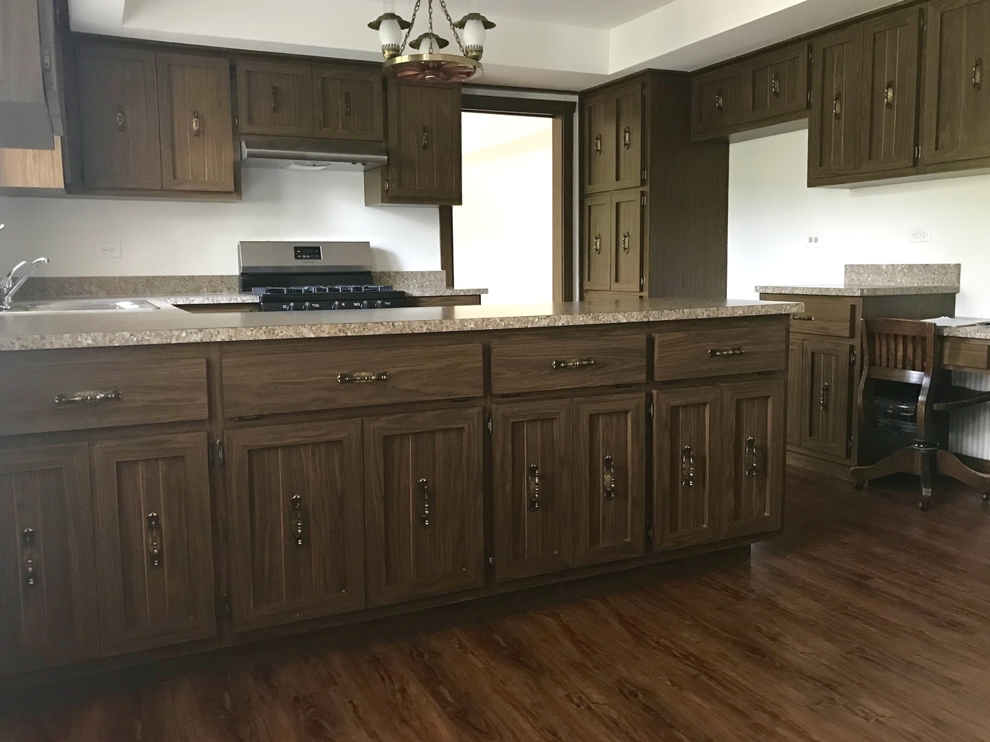 828 Highland Road Frankfort, IL 60423 - Photo 8 of 28