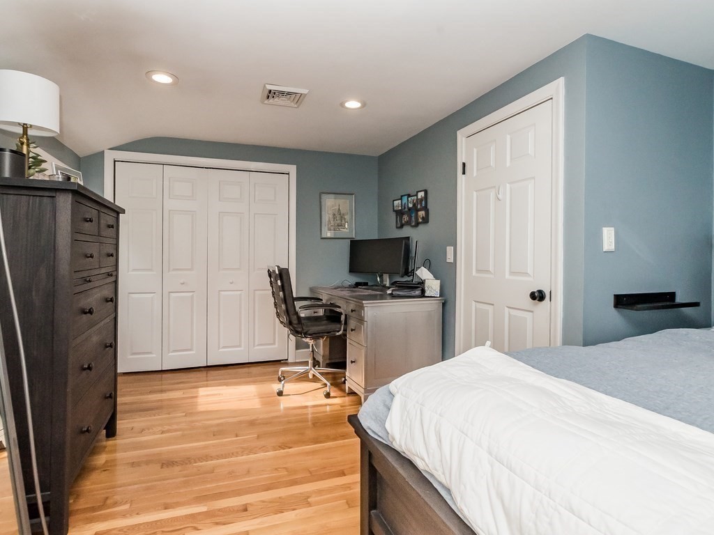 17 Fair Oaks Drive Lexington, MA 02421 - Photo 14 of 24