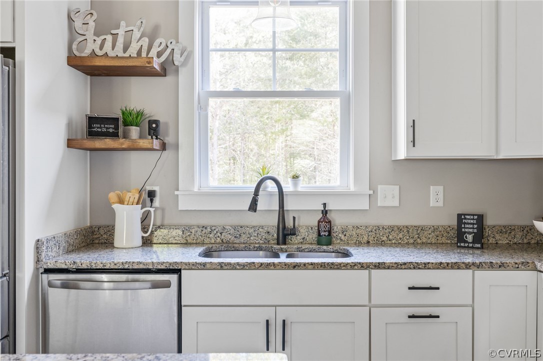 3925 Old Ridge Road Farmville, VA 23901 - Photo 20 of 50 a kitchen with granite countertop a sink and a window