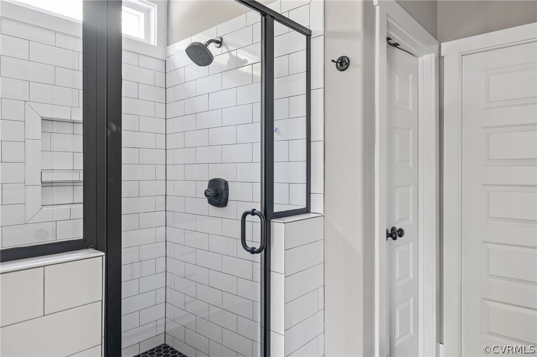 3925 Old Ridge Road Farmville, VA 23901 - Photo 27 of 50 a bathroom with a shower