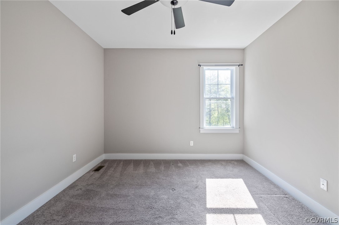 3925 Old Ridge Road Farmville, VA 23901 - Photo 35 of 50 an empty room with windows