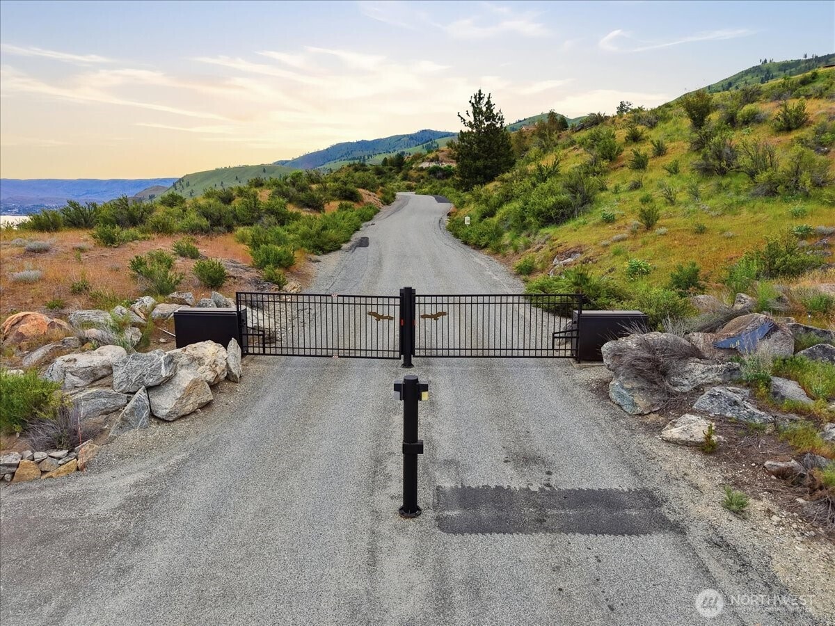 300 Hawks Ridge Road Chelan, WA 98816 - Photo 40 of 40