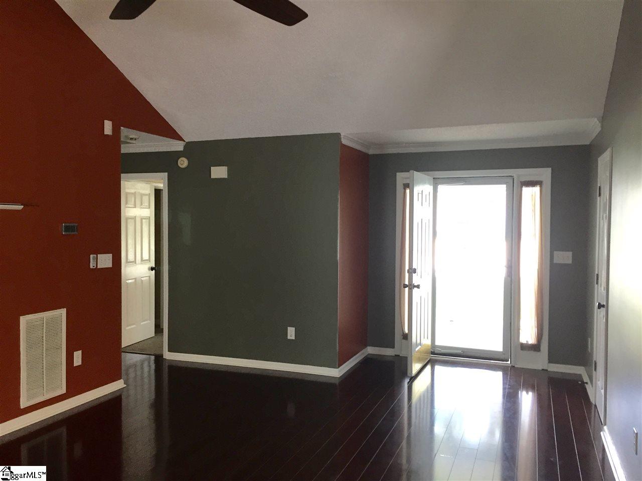 8 Fitzpatrick Court Fountain Inn, SC 29644 - Photo 2 of 19 Gallery Image 2